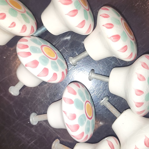 Set of 8 Porcelain Drawer Cabinet Pulls Knobs - Picture 3 of 4